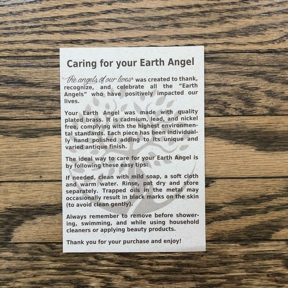 NEW January Garnet Earth Angel Adjustable Bracelet - Picture 3 of 4